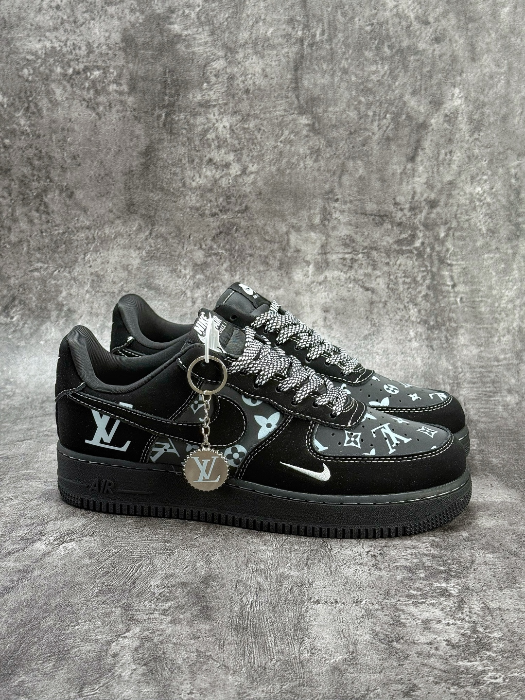 Nike Air Force 1 Low 07 x Louis Vuitton 黑灰小勾满天星 XL1979-126