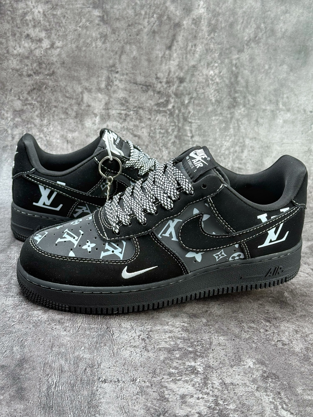 Nike Air Force 1 Low 07 x Louis Vuitton 黑灰小勾满天星 XL1979-126