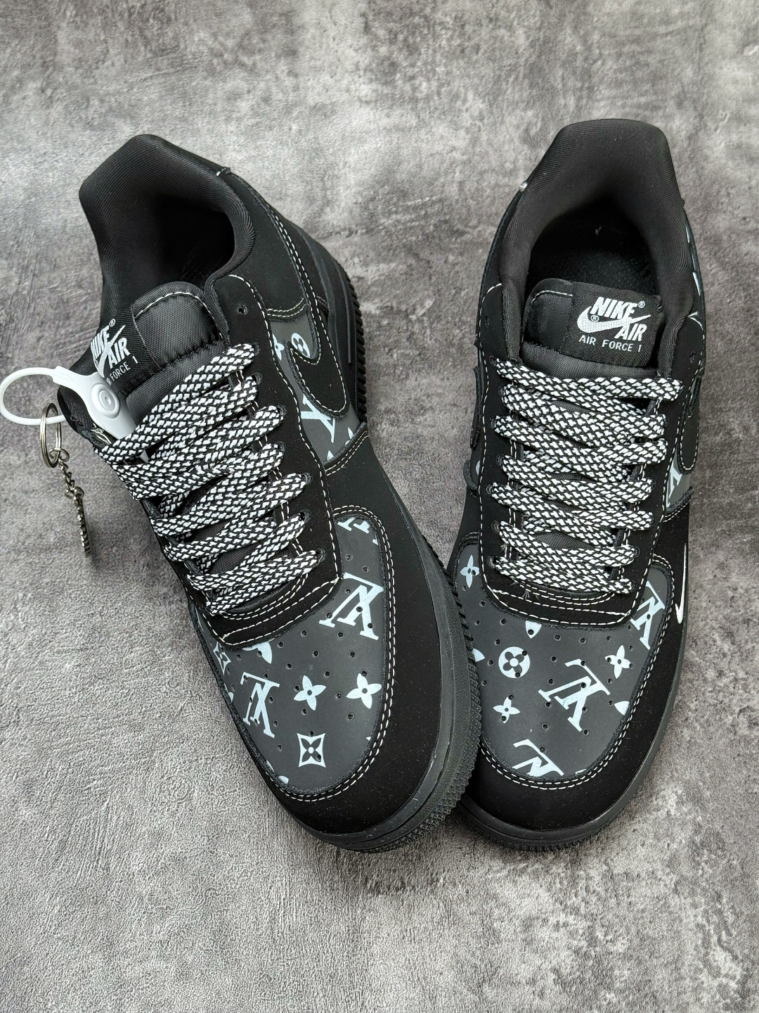 Nike Air Force 1 Low 07 x Louis Vuitton 黑灰小勾满天星 XL1979-126