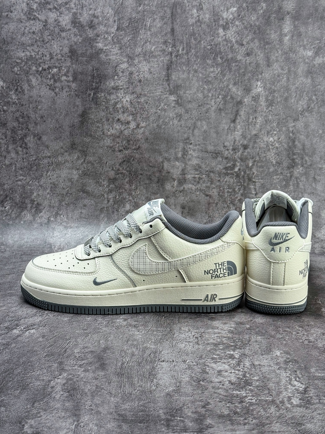 Nike Air Force 1 Low 07 x The North Face 白灰小勾满天星 JP8028-058