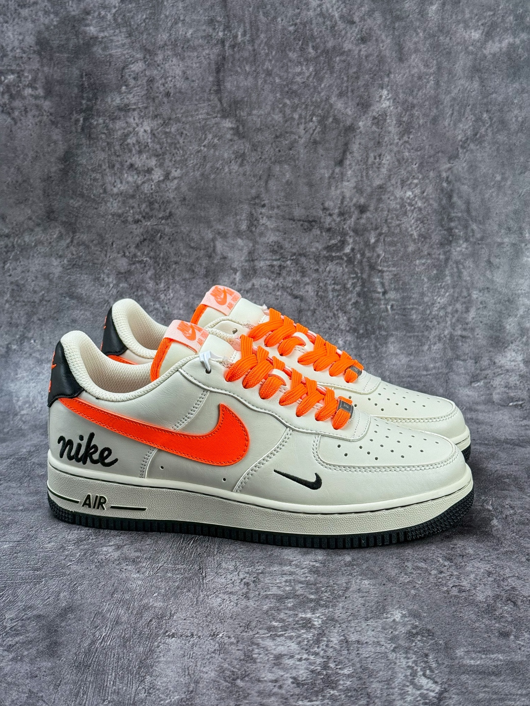 Nike Air Force 1 Low 07 x Louis Vuitton 米白橙小勾 NH0601-582