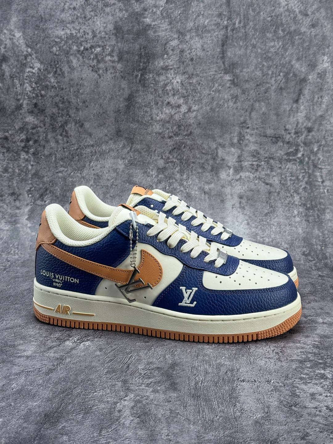 Nike Air Force 1 Low 07 x Louis Vuitton 蓝白棕 NH0601-585