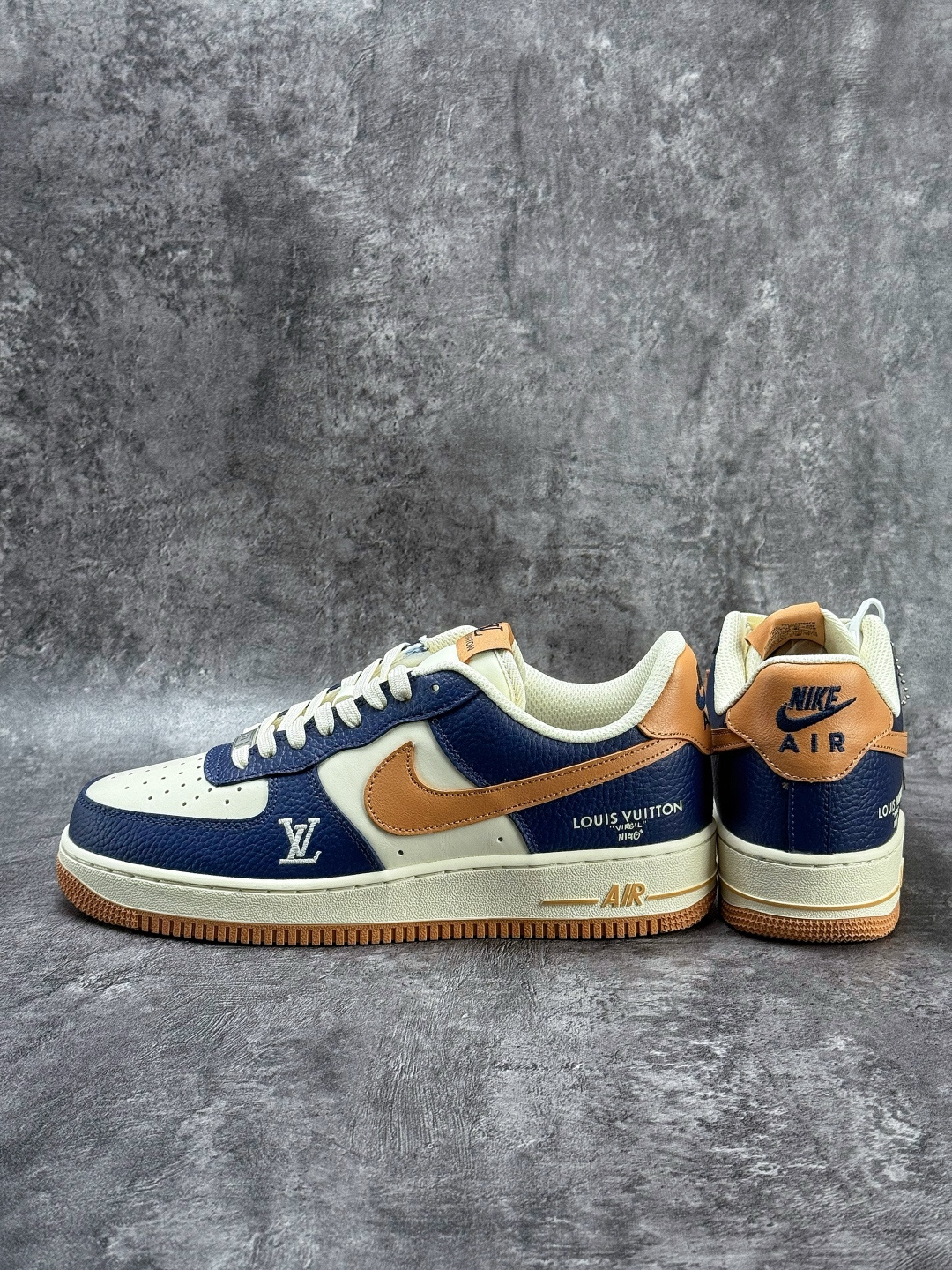 Nike Air Force 1 Low 07 x Louis Vuitton 蓝白棕 NH0601-585
