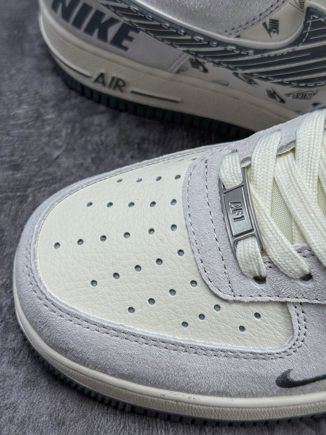 Nike Air Force 1 Low 07 灰白小勾 JP8028-071