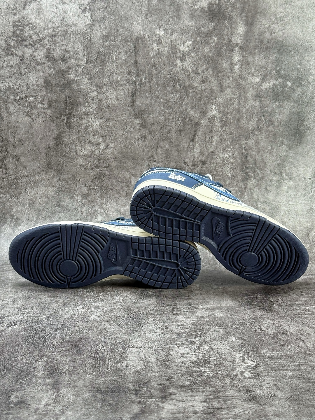 Nike SB Dunk Low x Stussy 灰白蓝小勾 XD1588-243