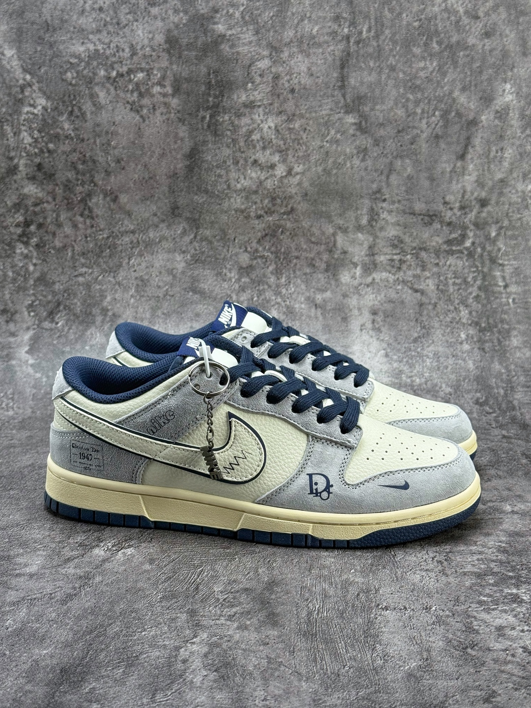 Nike SB Dunk Low x DIOR 灰白小勾 DN3168-014