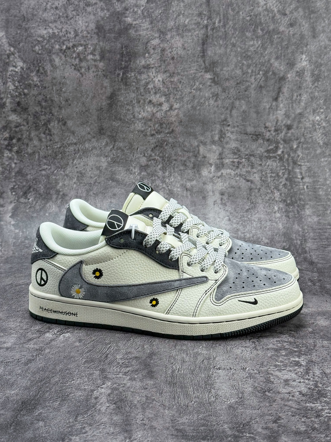 Travis Scott x Nike Air Jordan 1 Low 小雏菊 Air Jordan 1 Low 反转白灰小勾满天星倒钩 纯原版本 QW5088-208