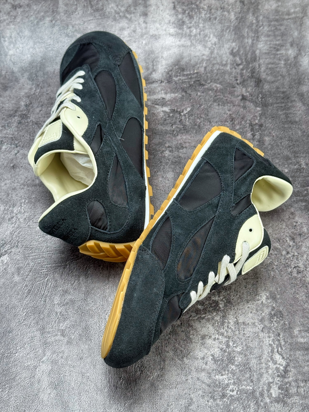 意大利奢侈品牌-宝缇嘉/葆蝶家-Bottega Veneta Orbit Flash Low Sneakers 轨道尼龙布系列系带低帮德训风薄底舒适休闲运动鞋 838373V3MS21000