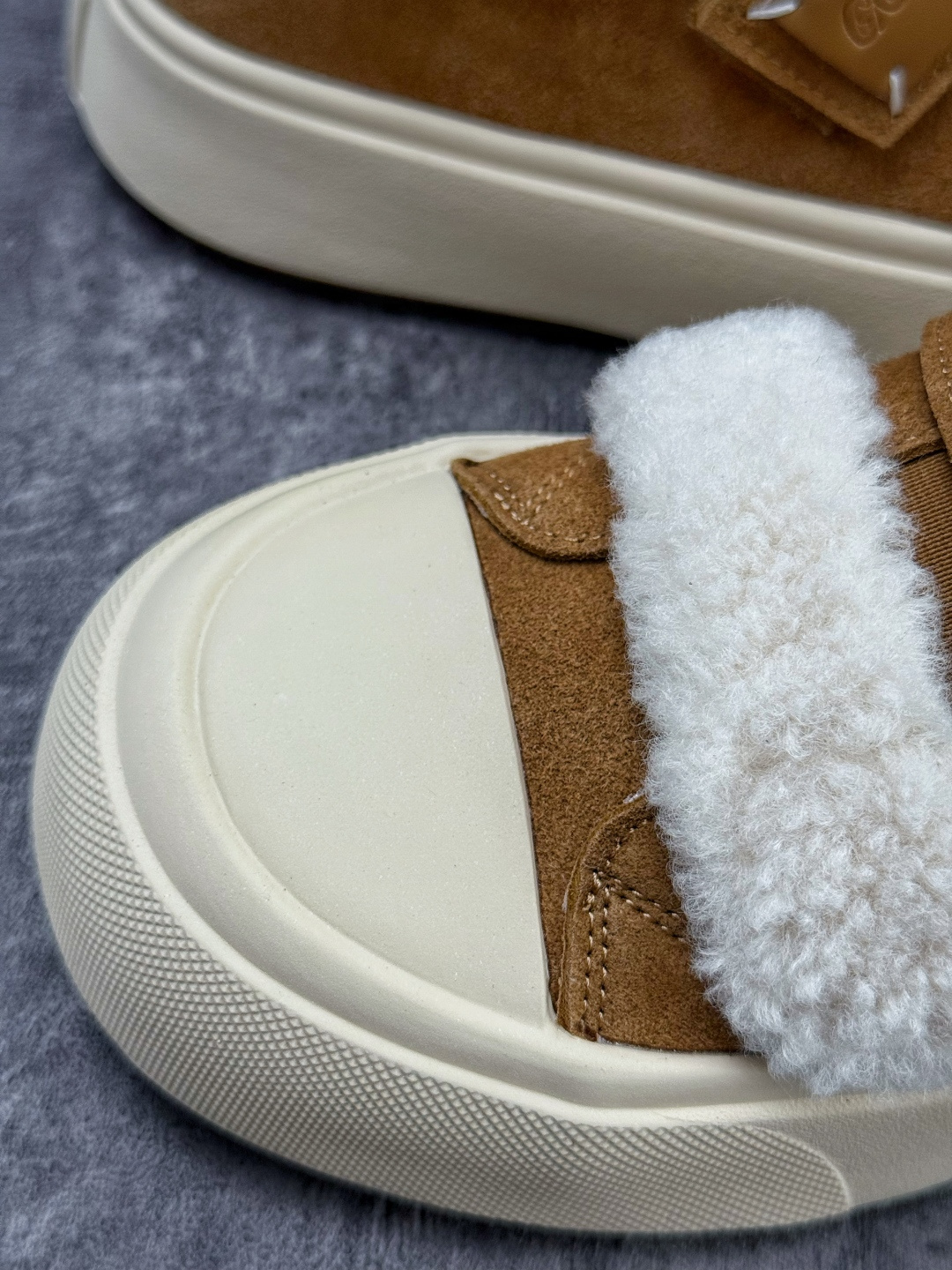 GG-CC GG-CC Chunky Low 厚底增高运动老爹鞋 G23Y6905