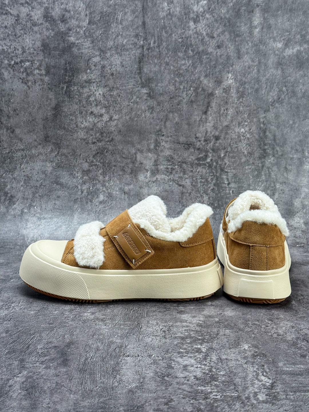 GG-CC GG-CC Chunky Low 厚底增高运动老爹鞋 G23Y6905