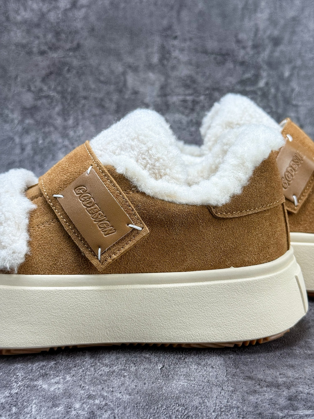 GG-CC GG-CC Chunky Low 厚底增高运动老爹鞋 G23Y6905