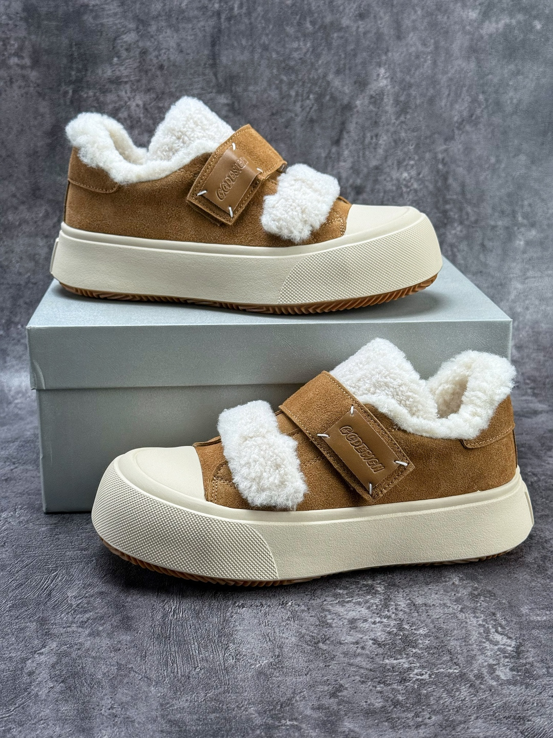 GG-CC GG-CC Chunky Low 厚底增高运动老爹鞋 G23Y6905