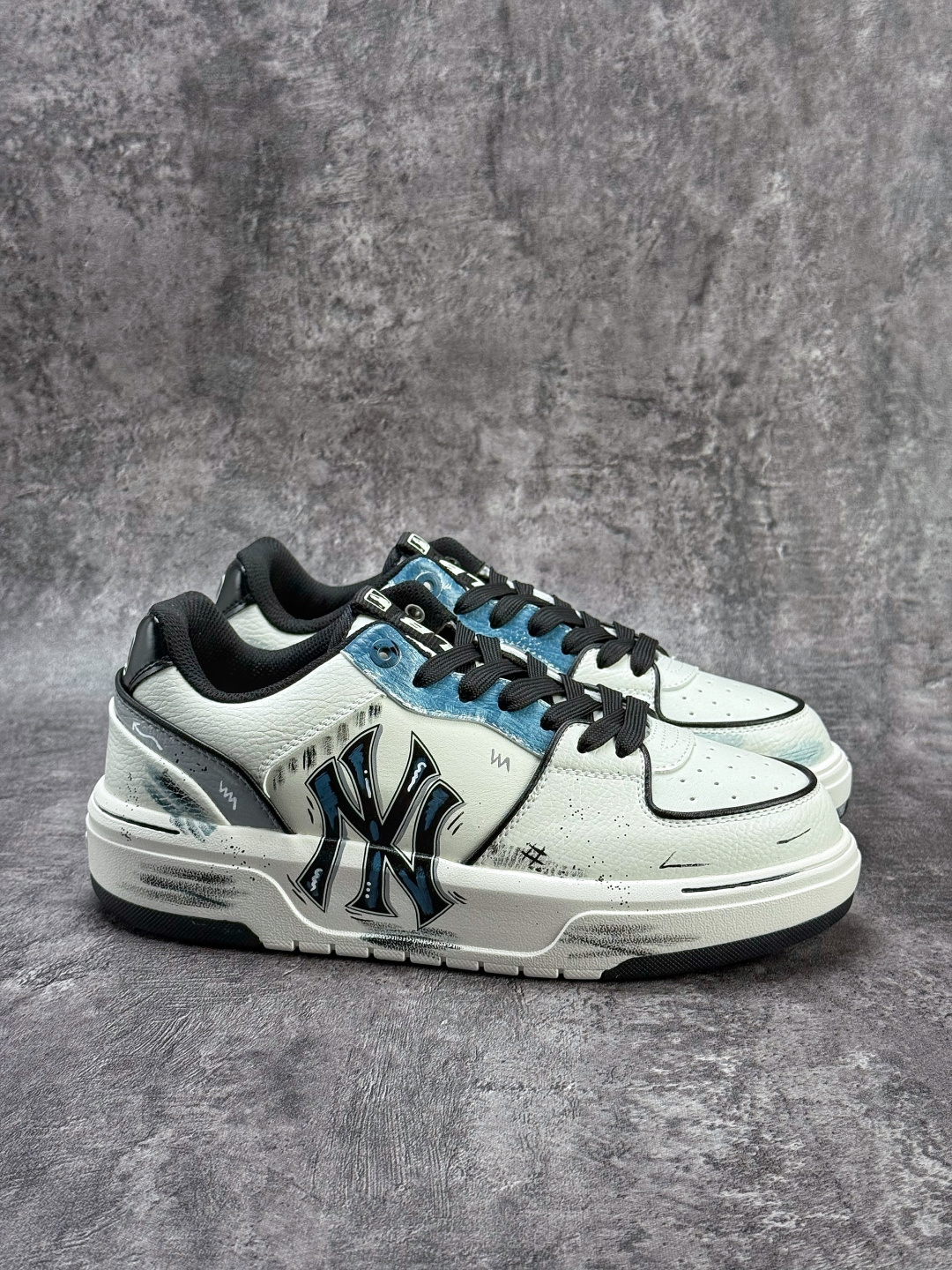 MLB CHUNKY 印花网红老爹鞋 涂鸦恶作剧 内增高6cm 3ASXCA12N