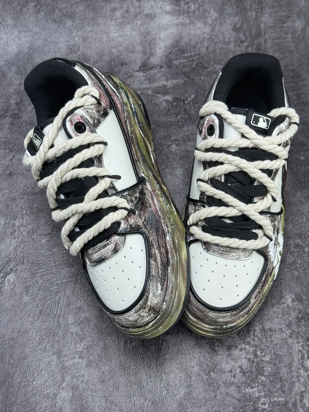 MLB CHUNKY 印花网红老爹鞋 涂鸦恶作剧 内增高6cm 3ASXCA12N