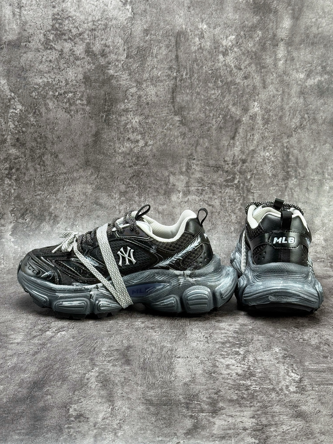 MLB WINNER 印花网红老爹鞋 涂鸦恶作剧 内增高6cm 3ASHWD15N-Top High Quatity Cheap Sneakers Fashion Clothing Clothes Bags handbags Shoes of all Brand wholesale With The best Quality And Beautiful Price from China Factory Chinese suppliers wholesaler seller MLB WINNER 印花网红老爹鞋 涂鸦恶作剧 内增高6cm 3ASHWD15N