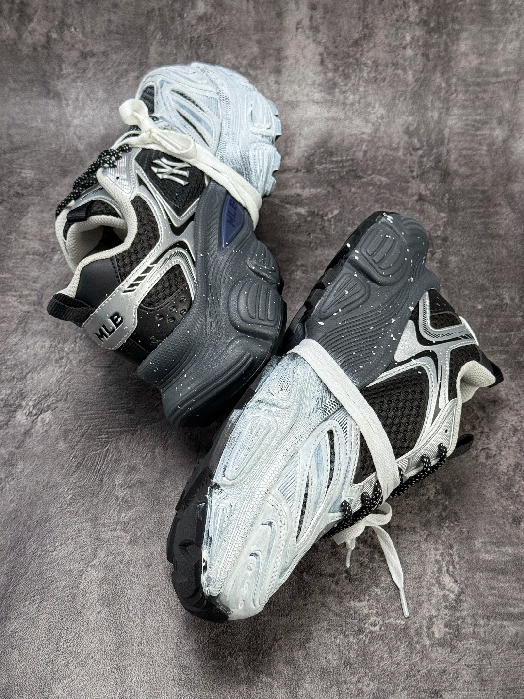 MLB WINNER 印花网红老爹鞋 涂鸦恶作剧 3ASHWD15N-莆田鞋,莆田鞋货源,高仿鞋,高仿鞋货源,安福档口,莆田高仿鞋,莆田鞋批发,高仿鞋批发,莆田高仿运动鞋,高仿运动鞋,莆田运动鞋 MLB WINNER 印花网红老爹鞋 涂鸦恶作剧 3ASHWD15N