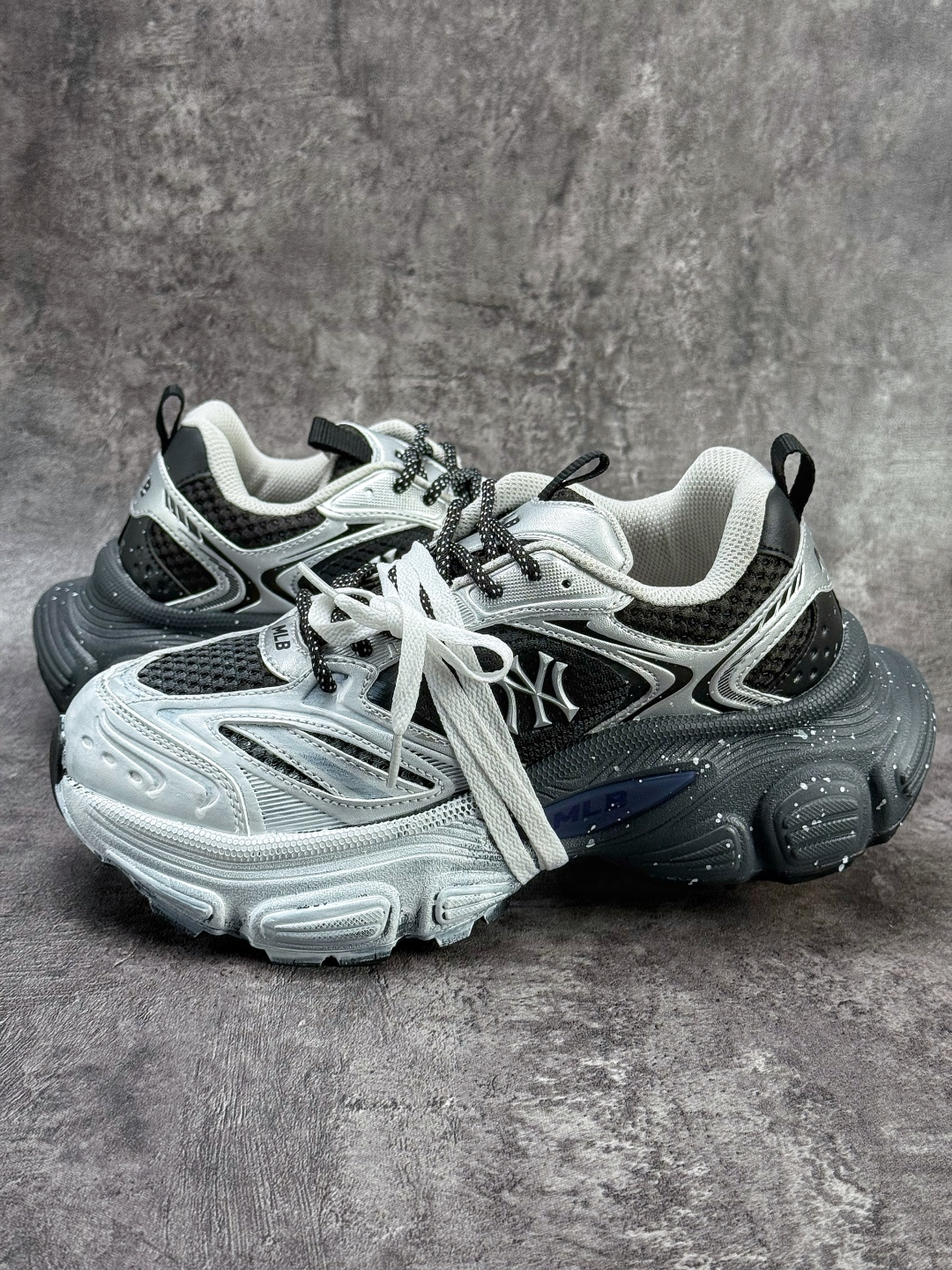 MLB WINNER 印花网红老爹鞋 涂鸦恶作剧 3ASHWD15N MLB WINNER 印花网红老爹鞋 涂鸦恶作剧 3ASHWD15N