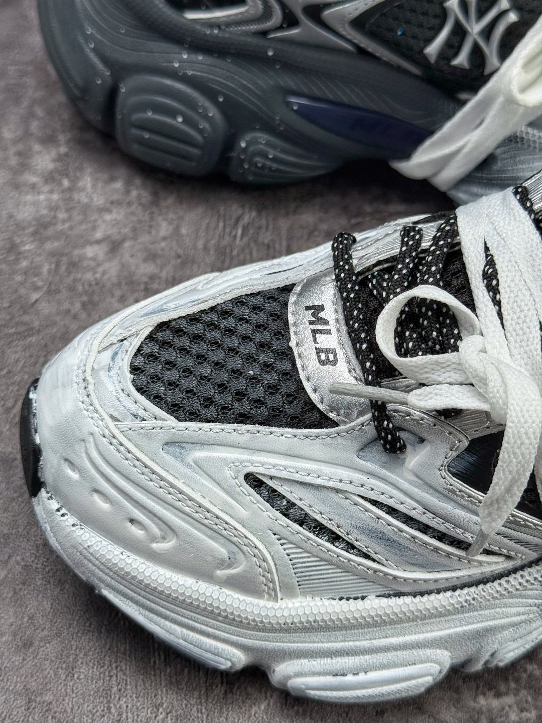 MLB WINNER 印花网红老爹鞋 涂鸦恶作剧 3ASHWD15N-莆田鞋,莆田鞋货源,高仿鞋,高仿鞋货源,安福档口,莆田高仿鞋,莆田鞋批发,高仿鞋批发,莆田高仿运动鞋,高仿运动鞋,莆田运动鞋 MLB WINNER 印花网红老爹鞋 涂鸦恶作剧 3ASHWD15N