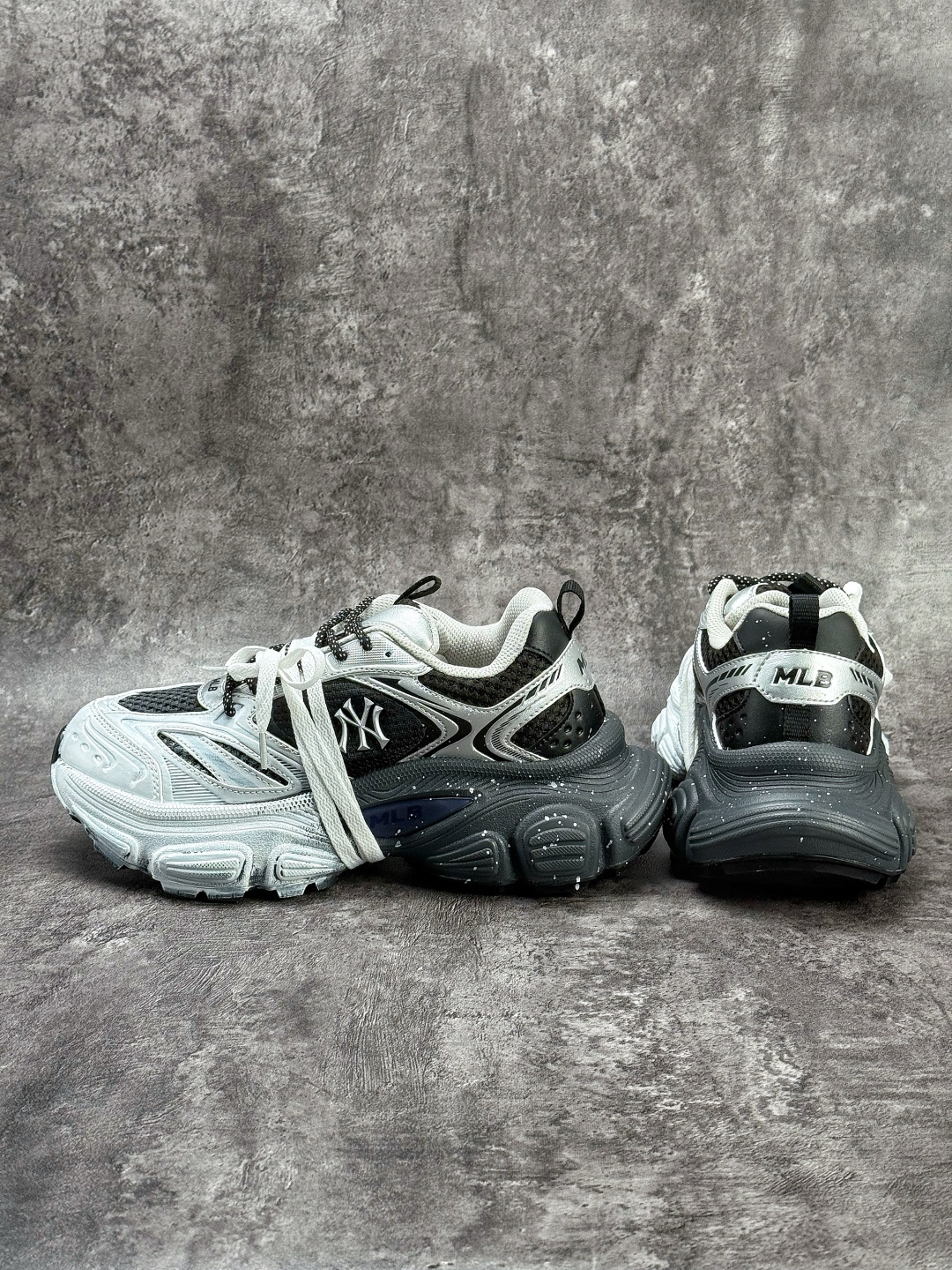 MLB WINNER 印花网红老爹鞋 涂鸦恶作剧 3ASHWD15N-莆田鞋,莆田鞋货源,高仿鞋,高仿鞋货源,安福档口,莆田高仿鞋,莆田鞋批发,高仿鞋批发,莆田高仿运动鞋,高仿运动鞋,莆田运动鞋 MLB WINNER 印花网红老爹鞋 涂鸦恶作剧 3ASHWD15N