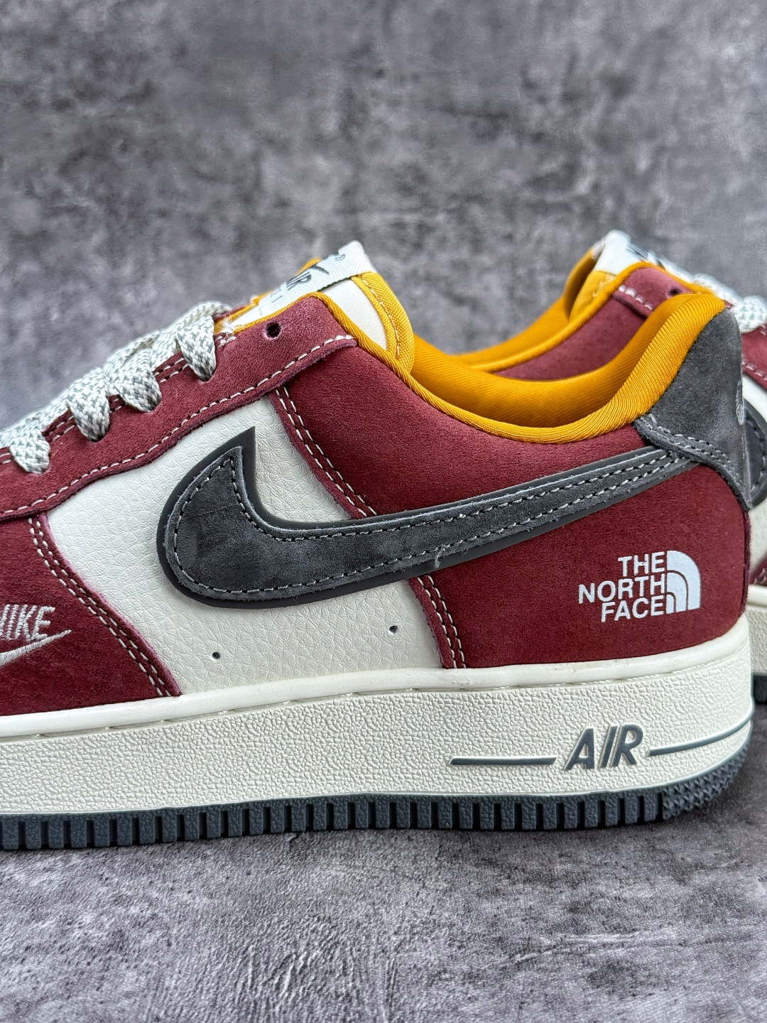 Nike Air Force 1 Low 07 x The North Face 红白灰小勾满天星 SS1979-006