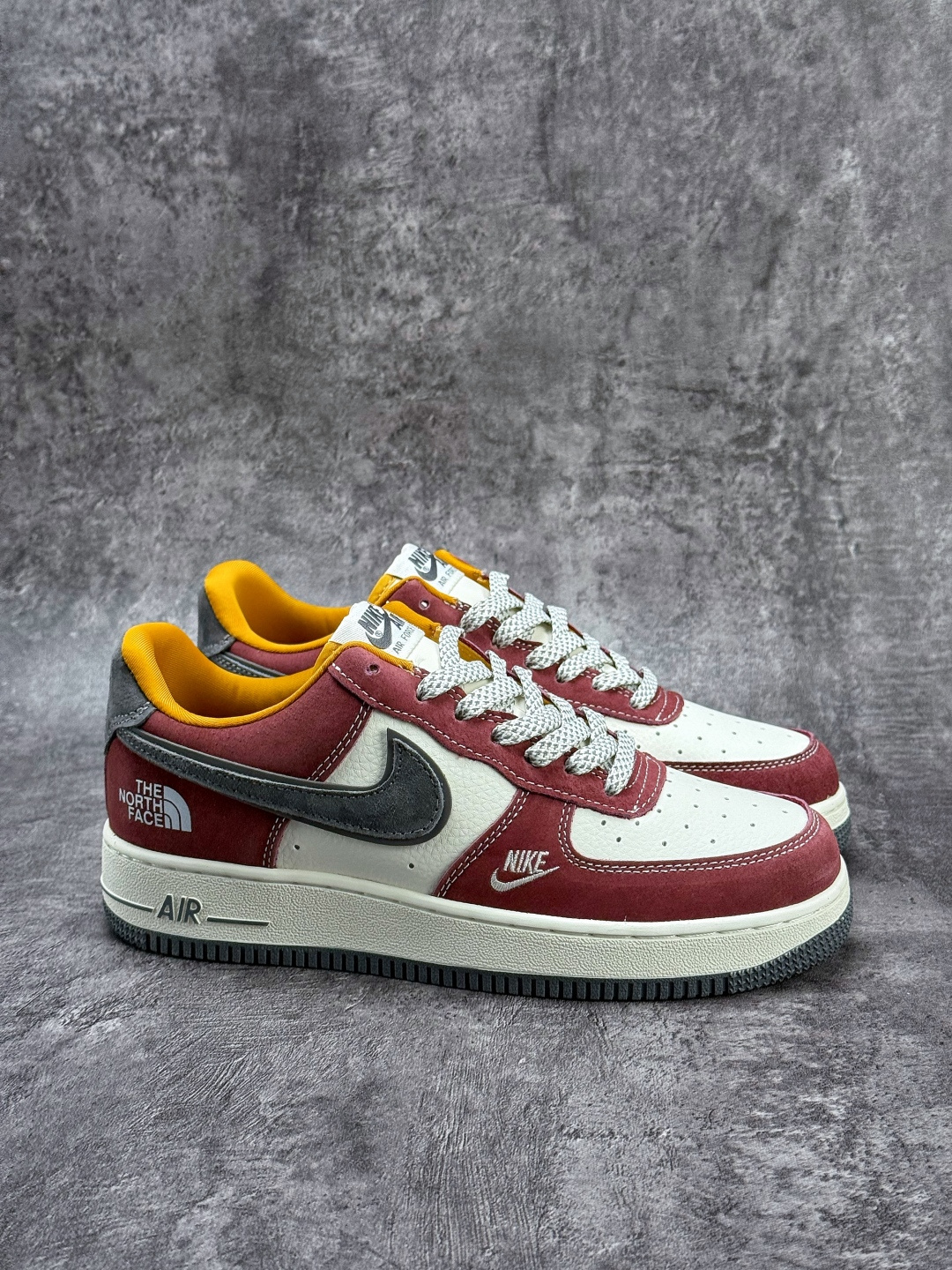 Nike Air Force 1 Low 07 x The North Face 红白灰小勾满天星 SS1979-006