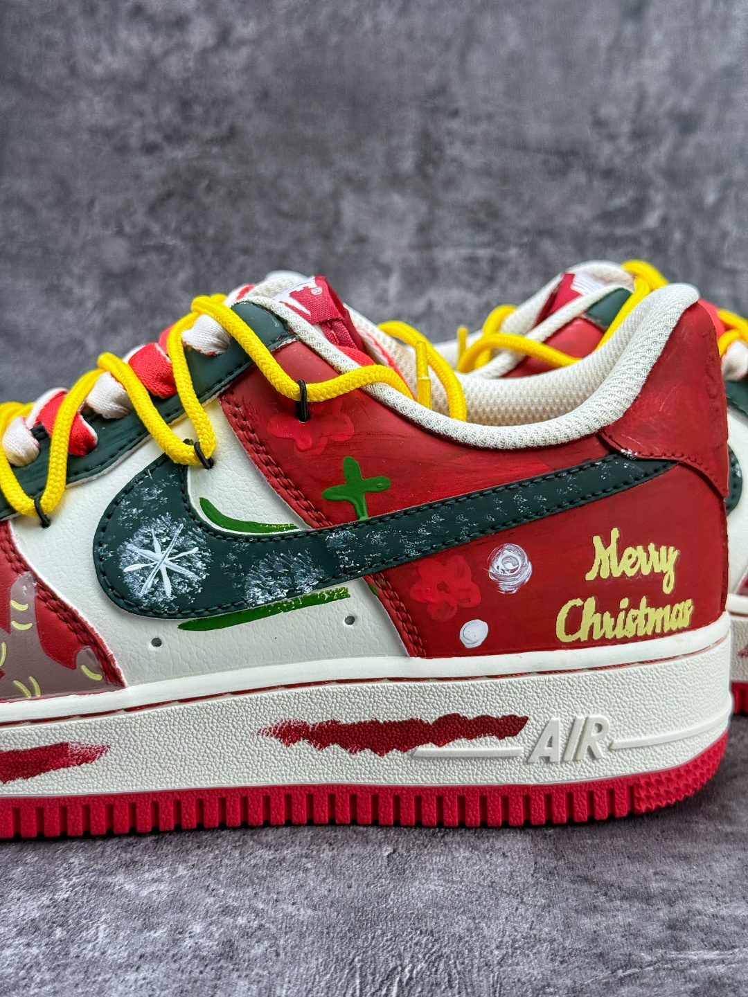 Nike Air Force 1 Low 07 圣诞涂鸦 SD1990-101