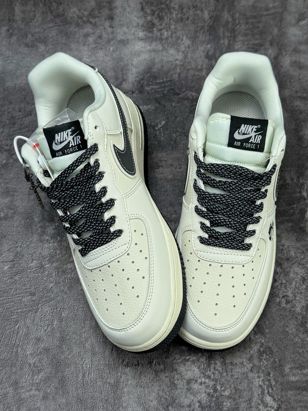 Nike Air Force 1 Low 07 白黑满天星 DD1982-327