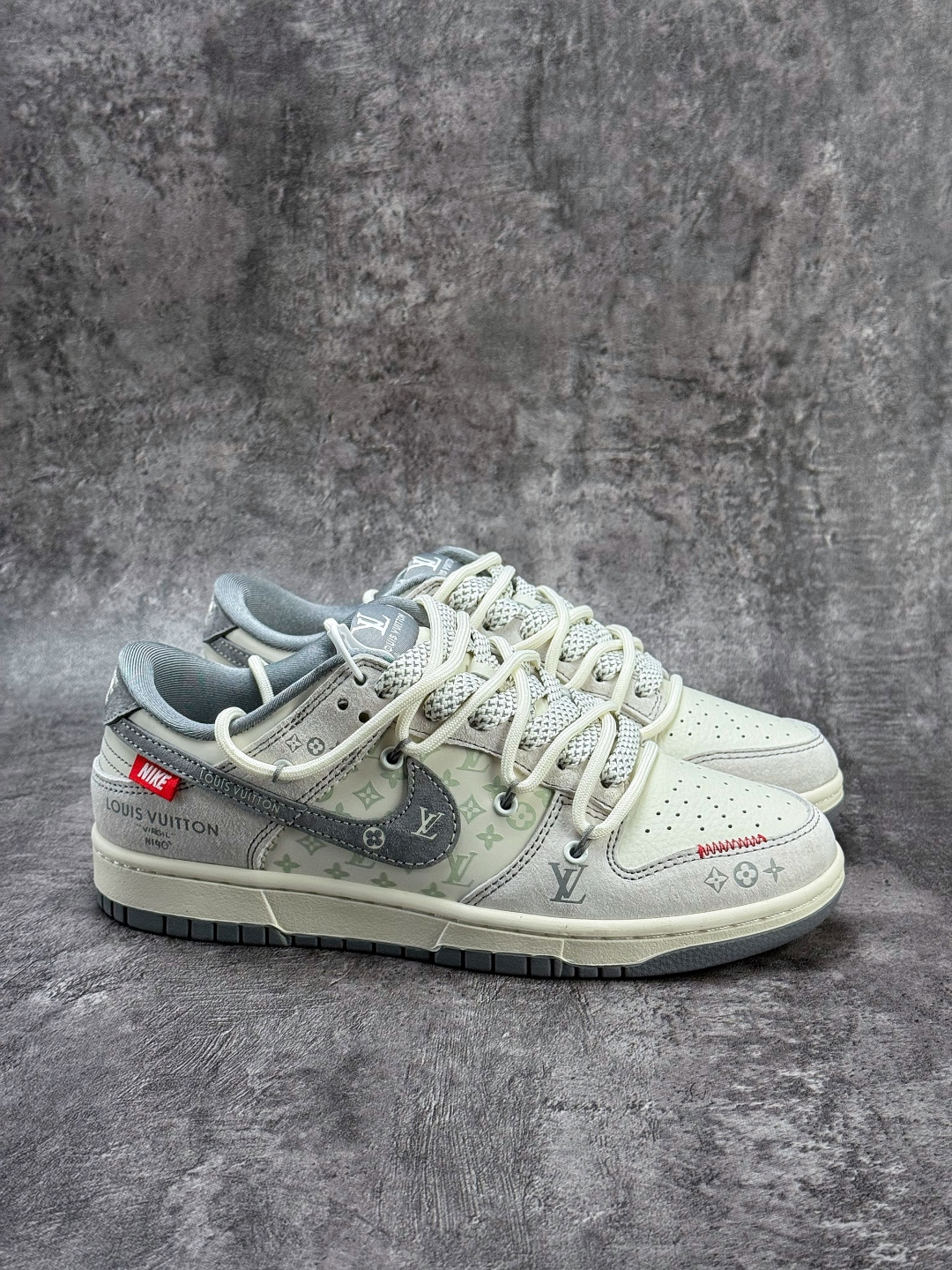 Nike SB Dunk Low x Louis Vuitton 灰白满天星 CX5050-Y35