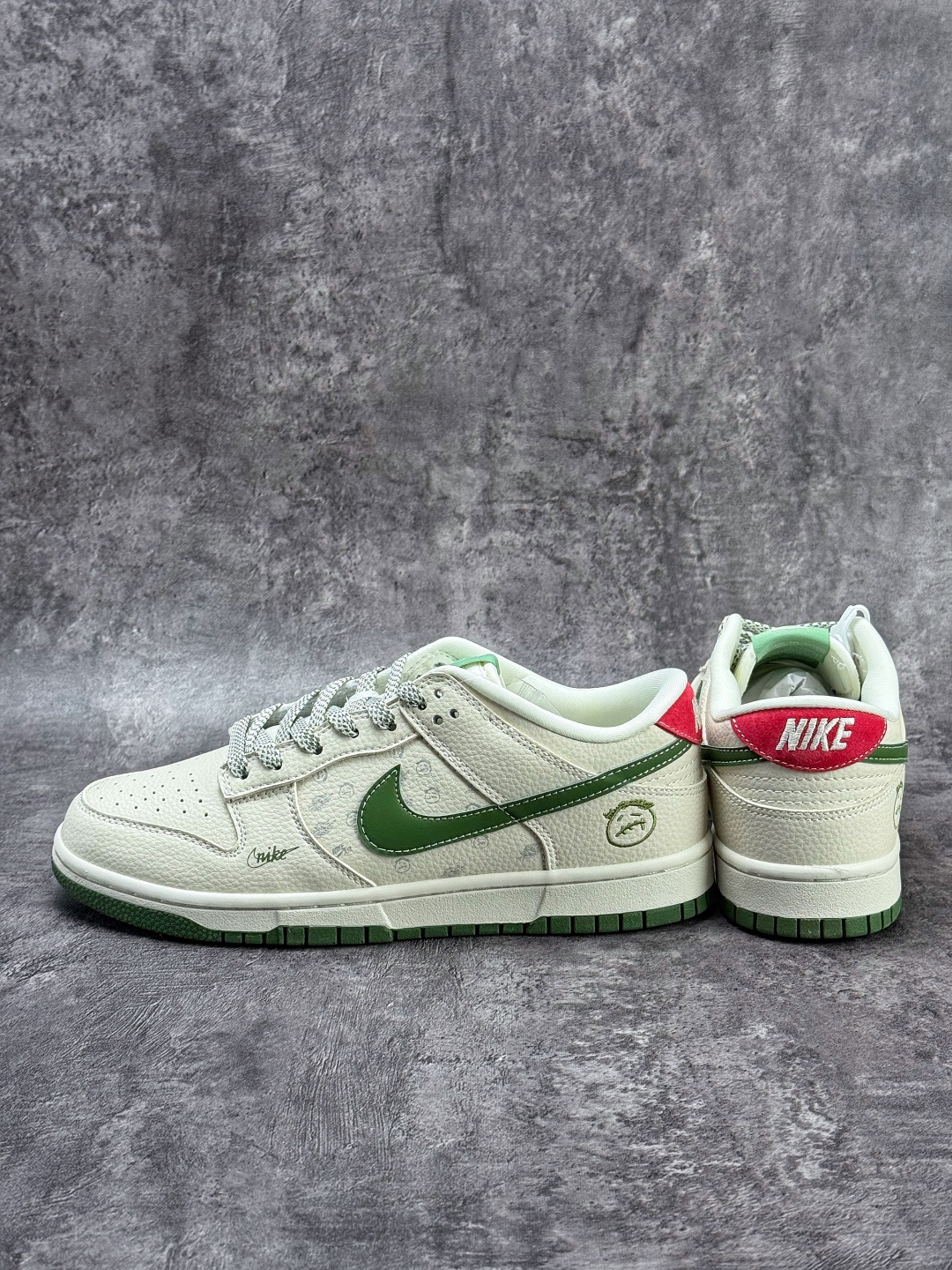 NIKE SB Dunk Low RETRO 白绿小勾 DS6608-018