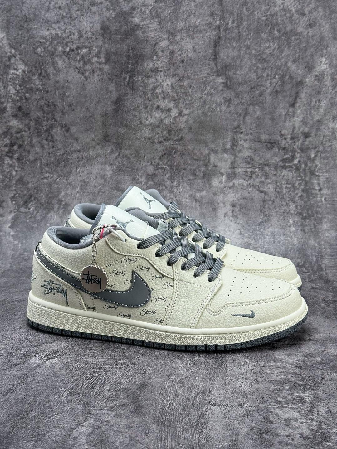 Nike Jordan Air Jordan 1 x Stussy 白灰小勾 LL8888-001
