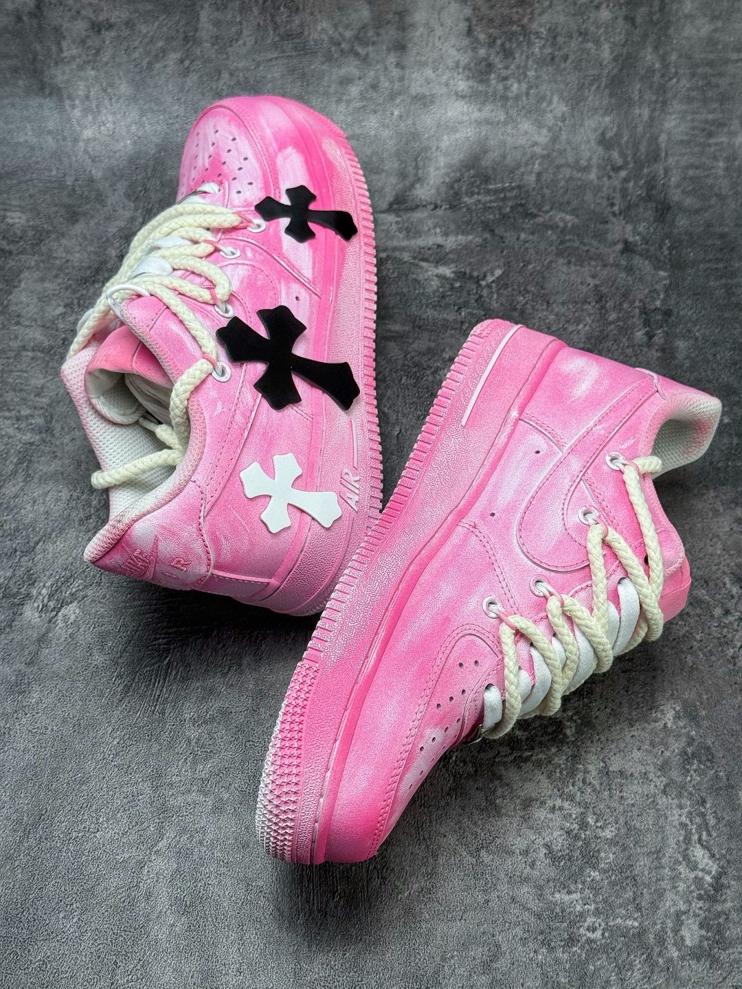 Nike Air Force 1 Low 07 十字架粉白涂鸦 DX0788-001