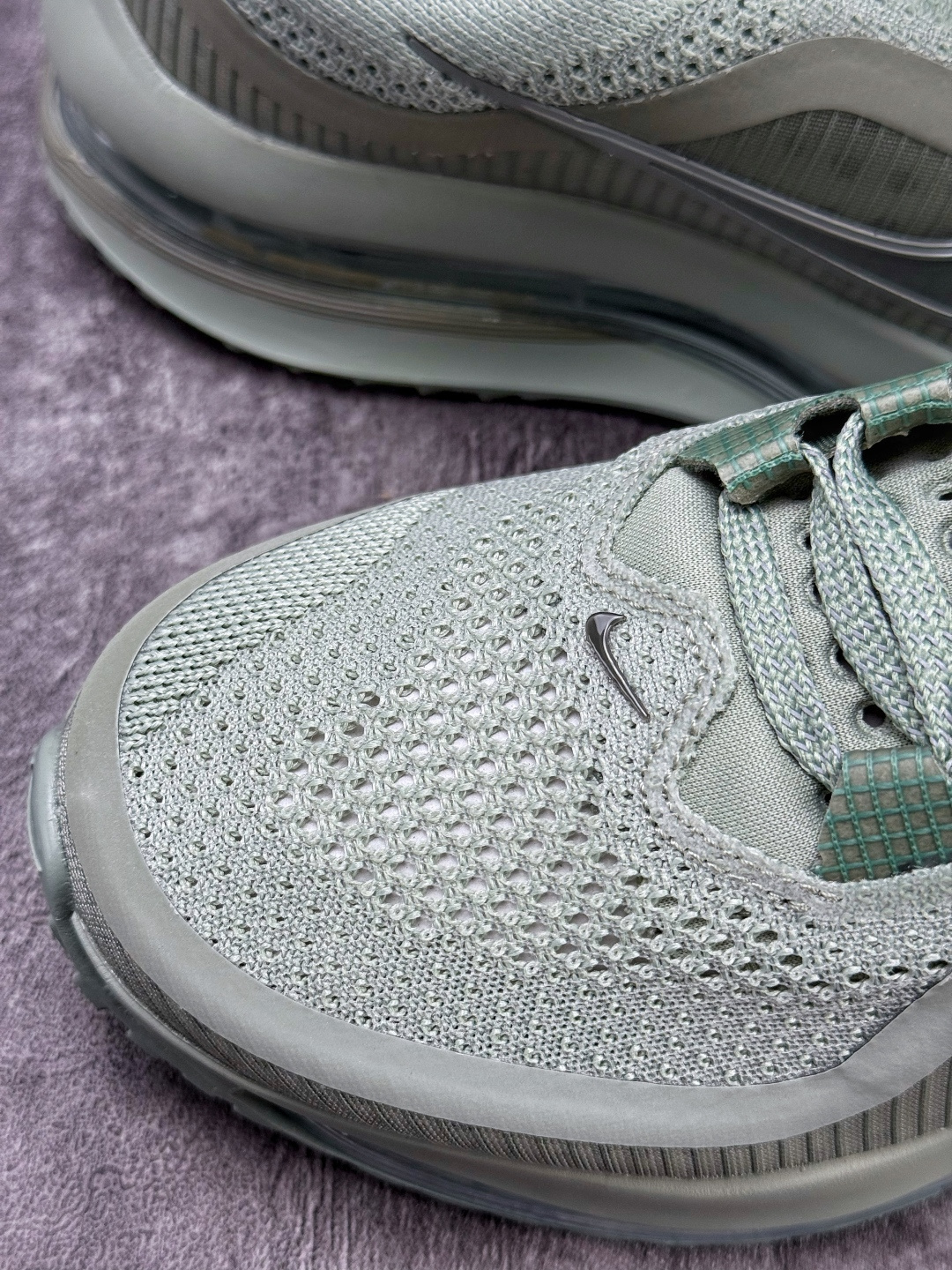 Nike Pegasus Premium 减震防滑耐磨透气 低帮跑步鞋 HQ2592-300