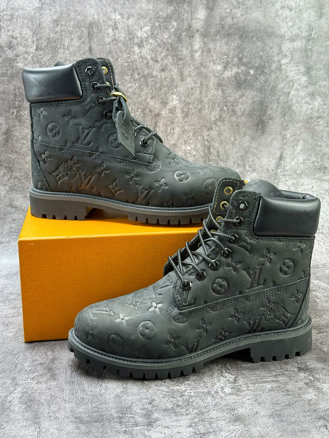 Timberland/天伯伦 添柏岚/经典大黄靴 LV 高帮/ 黑色 TB 010061 713
