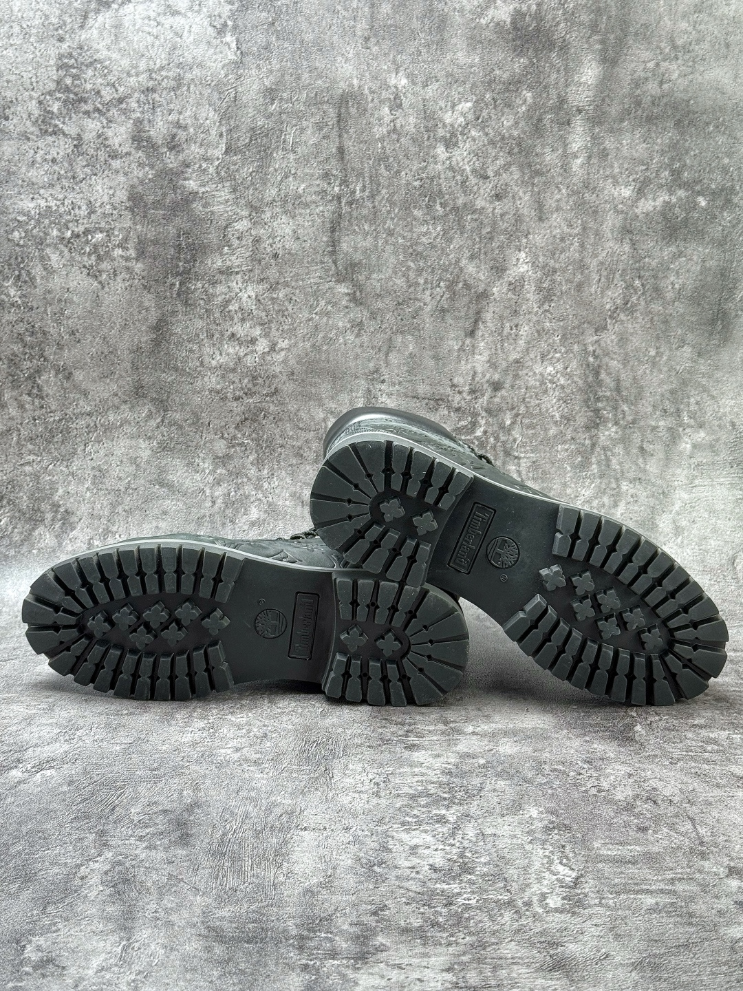 Timberland/天伯伦 添柏岚/经典大黄靴 LV 高帮/ 黑色 TB 010061 713