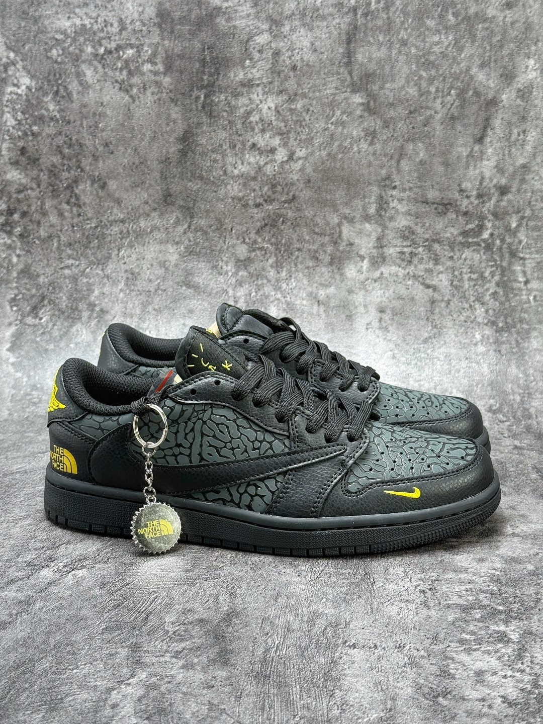 Travis Scott x Nike Air Jordan 1 Low x The North Face Air Jordan 1 Low 反转黑灰小勾倒钩 纯原版本 DZ5899-043
