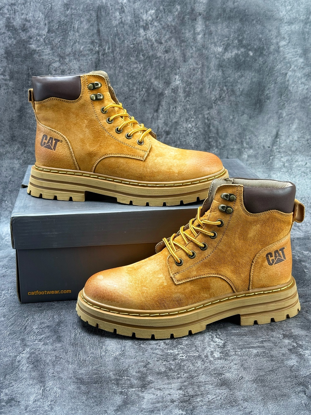 CA/卡特 硬汉推土机品牌 经典舒适百搭户外休闲大黄靴 P726537D