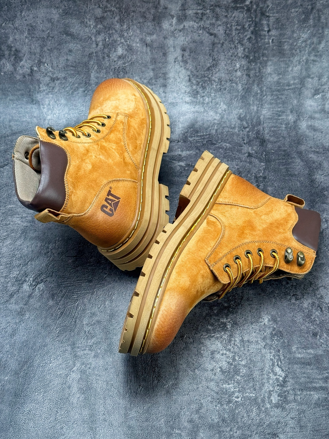 CA/卡特 硬汉推土机品牌 经典舒适百搭户外休闲大黄靴 P726537D