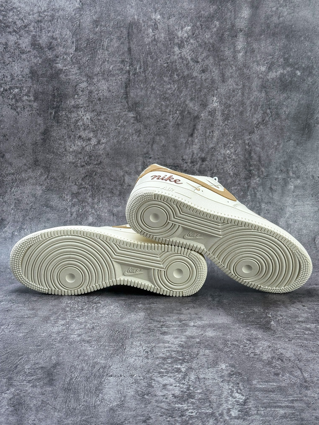 Nike Air Force 1 Low 07 米白棕三小勾 NH0601-584