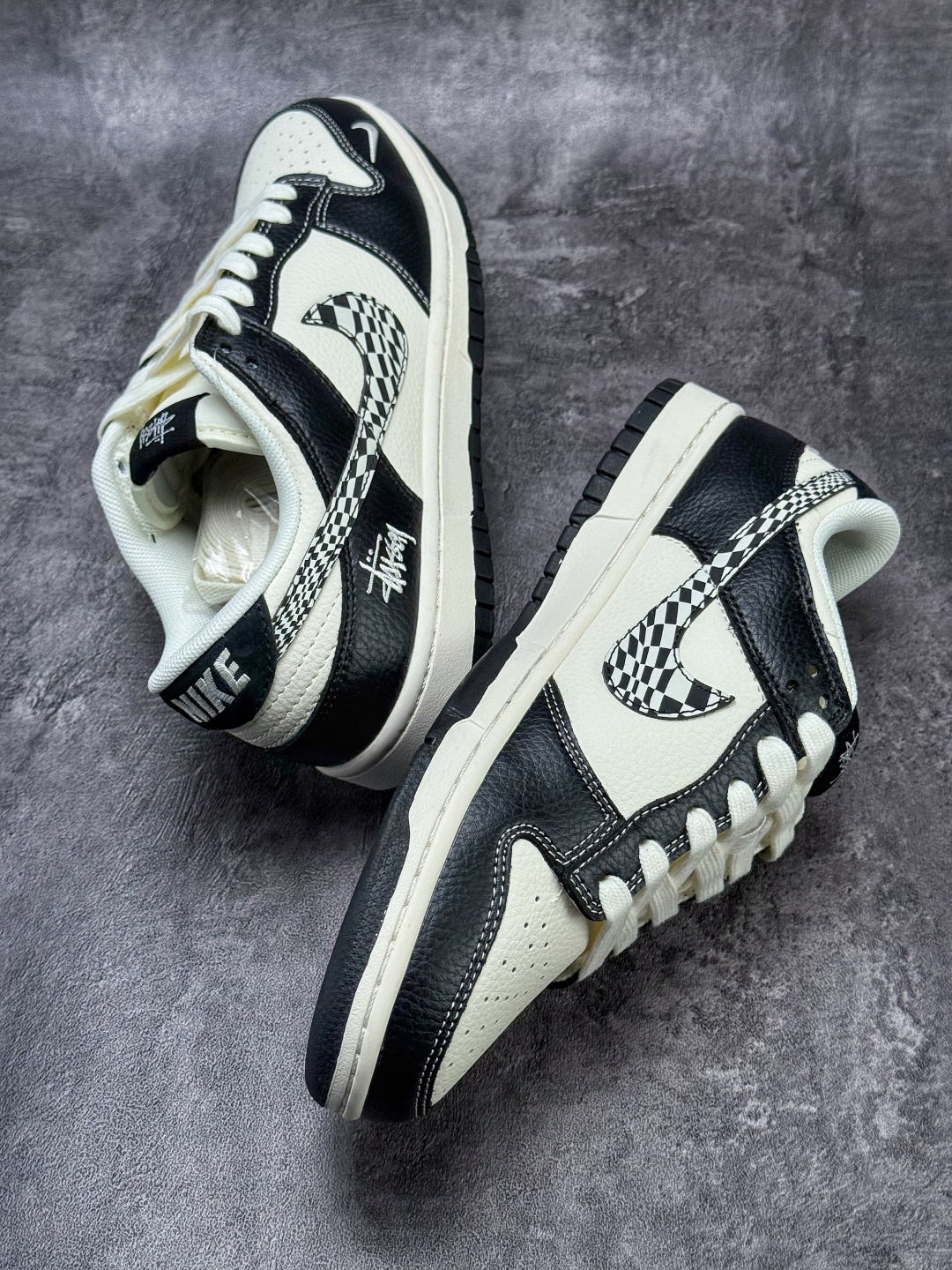 Nike SB Dunk Low x Stussy 黑白小勾 QW5836-029