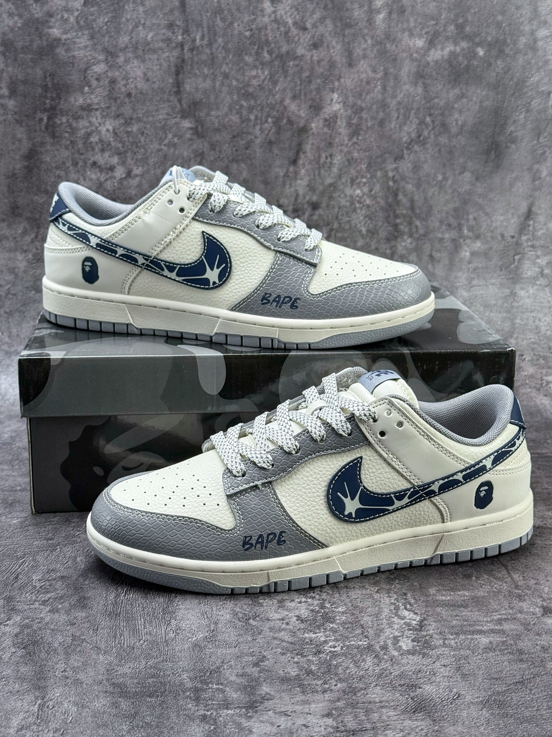 Nike SB Dunk Low x BAPE 灰白满天星 JP1628-036