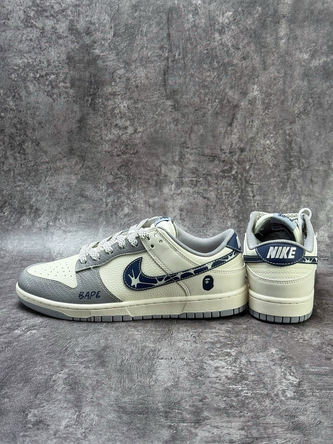 Nike SB Dunk Low x BAPE 灰白满天星 JP1628-036