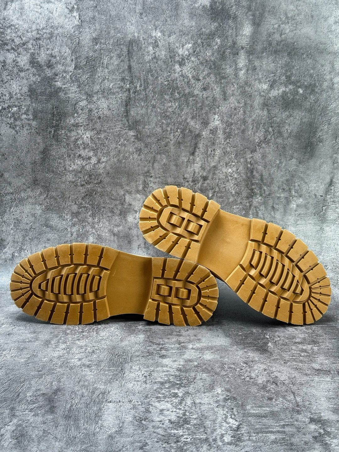 卡特/CAT 2025新版 硬汉推土机品牌 新款上市 高帮工装靴皮鞋/棕色 麦色