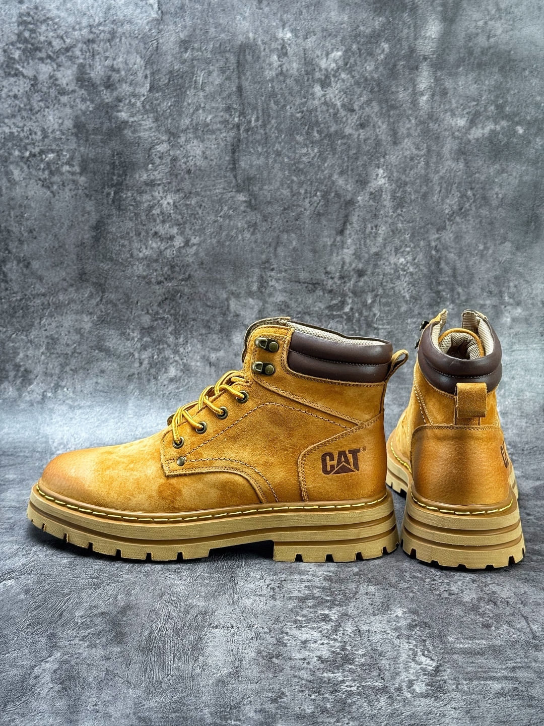 卡特/CAT 2025新版 硬汉推土机品牌 新款上市 高帮工装靴皮鞋/棕色 麦色