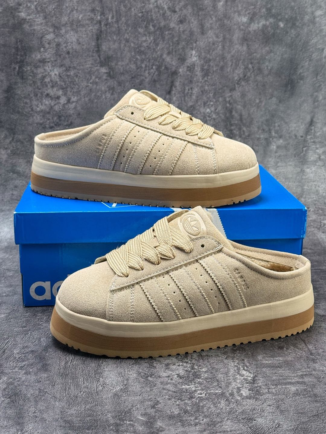 Adidas CAMPUS 00s WTR LO 百搭单品阿迪加绒半拖学院系列 面包风经典复古低帮百搭休闲运动板鞋 JR3732