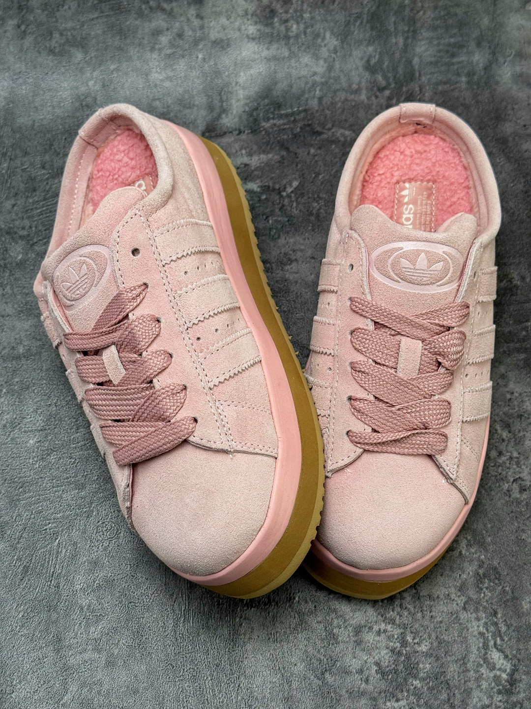 Adidas CAMPUS 00s WTR LO 百搭单品阿迪加绒半拖学院系列 面包风经典复古低帮百搭休闲运动板鞋 JR3238