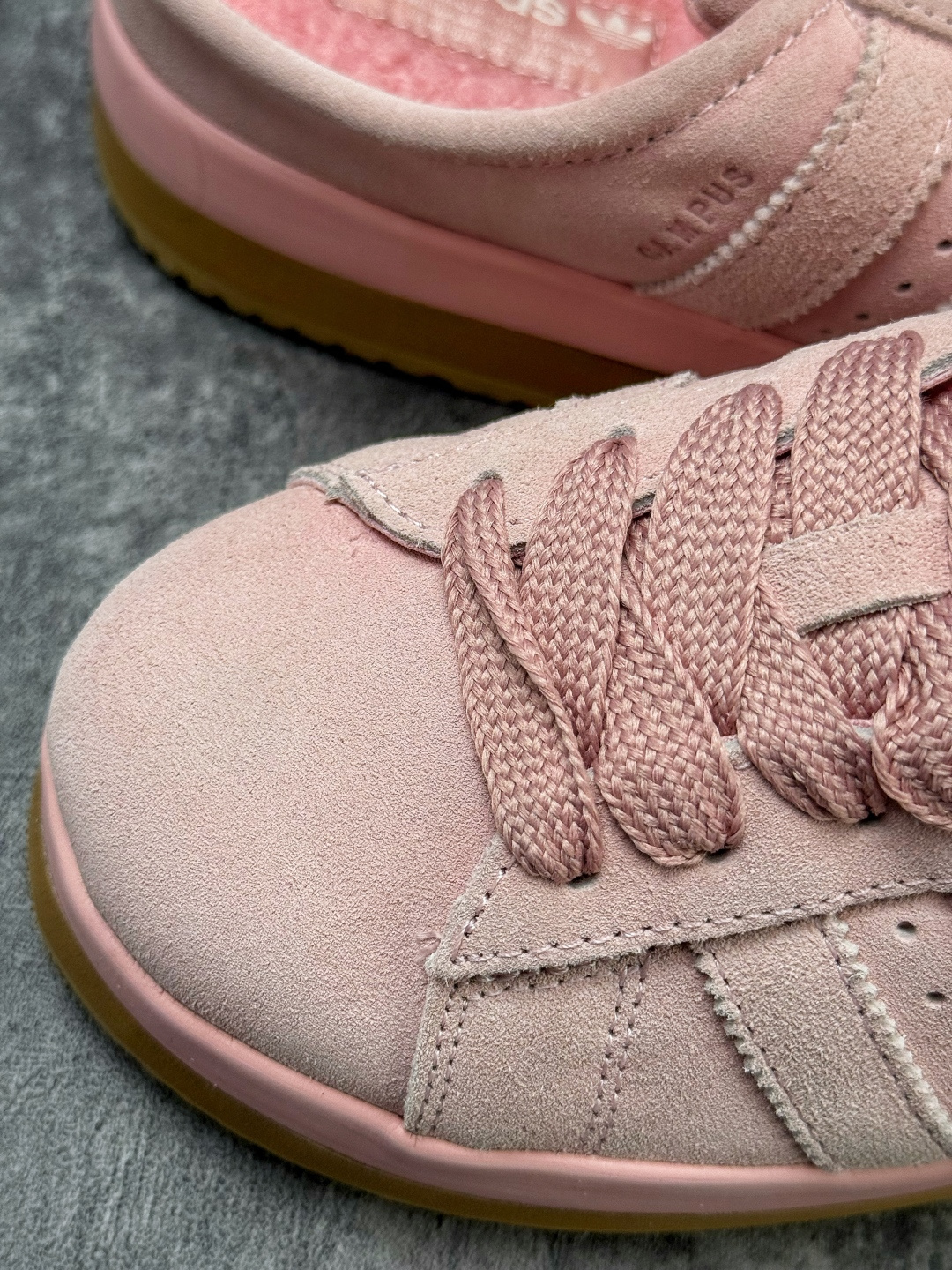 Adidas CAMPUS 00s WTR LO 百搭单品阿迪加绒半拖学院系列 面包风经典复古低帮百搭休闲运动板鞋 JR3238