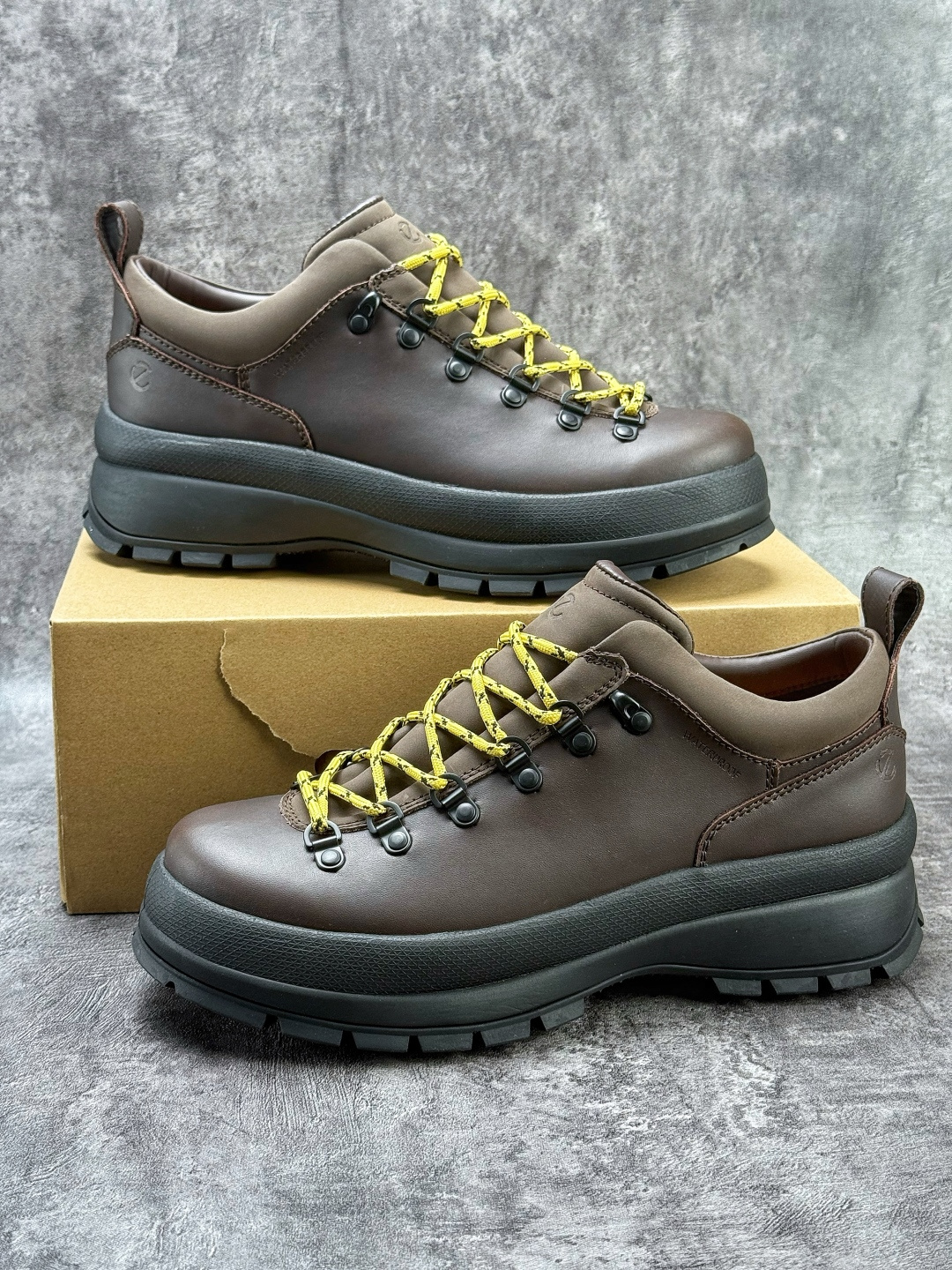 ECCO爱步跑步鞋百搭舒适 秋冬新款厚底休闲运动鞋男鞋