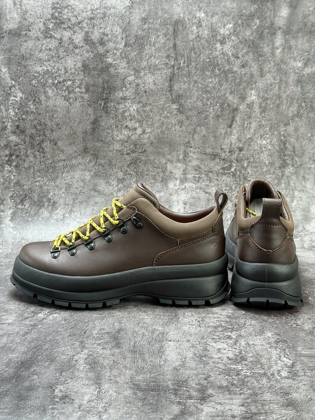 ECCO爱步跑步鞋百搭舒适 秋冬新款厚底休闲运动鞋男鞋