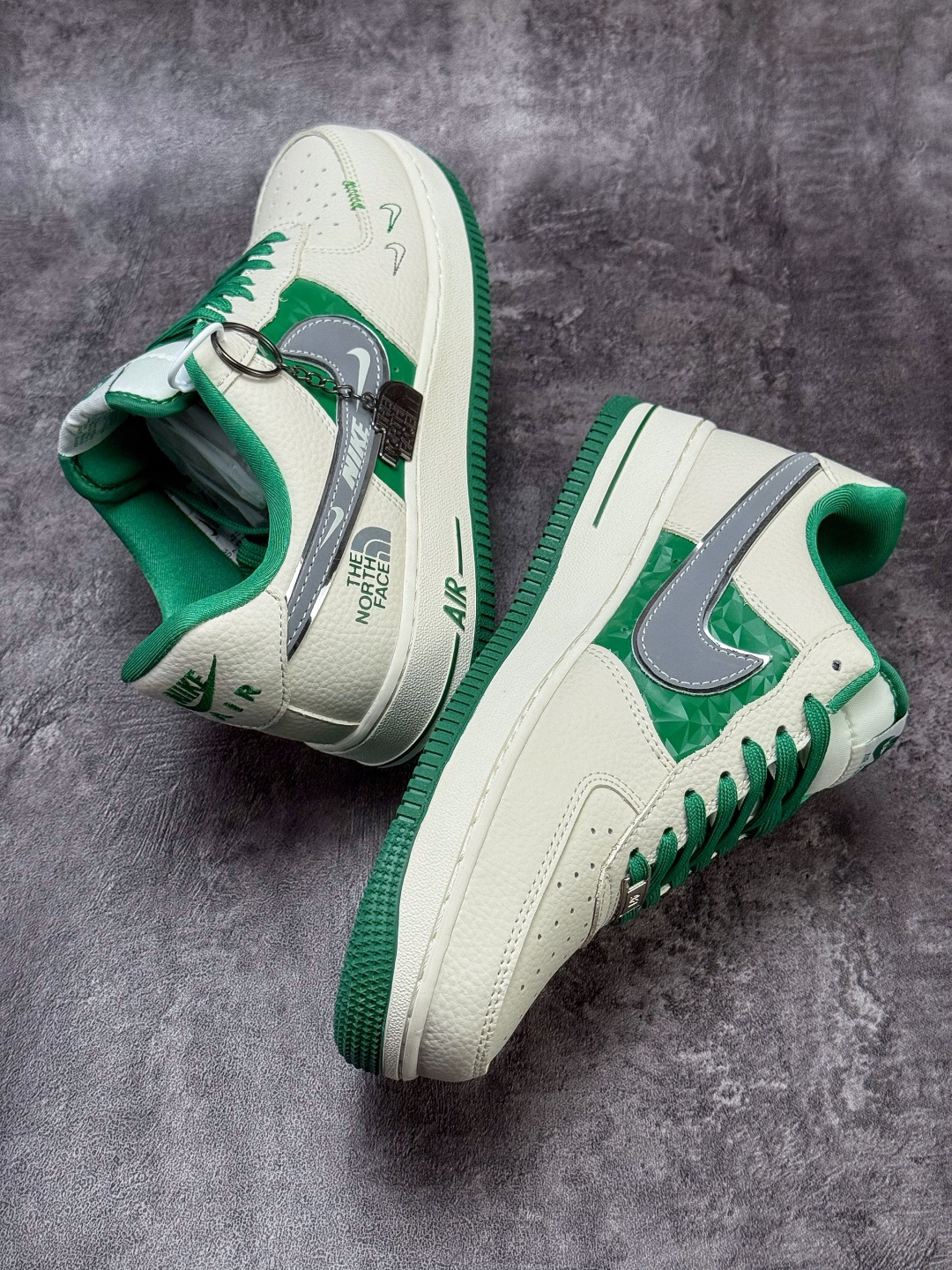 Nike Air Force 1 Low 07 x The North Face 白绿灰三小勾 DF0188-113