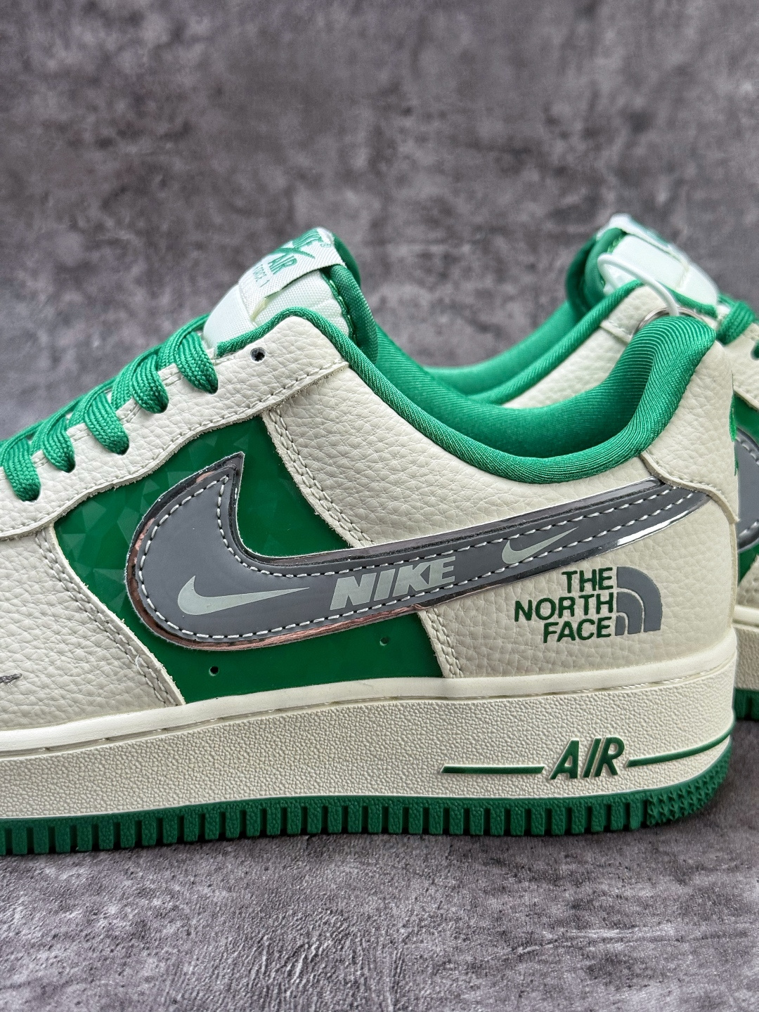 Nike Air Force 1 Low 07 x The North Face 白绿灰三小勾 DF0188-113